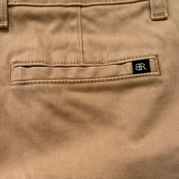 Banana Republic Women's Tan Cargo Shorts - Picture 5 of 5